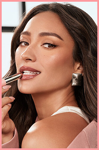Maybelline New York Lifter Glaze Shea Yağı ve Hyalüronik Asit İçeren Renkli Dudak Balmı - 02 Pink Drip - 7