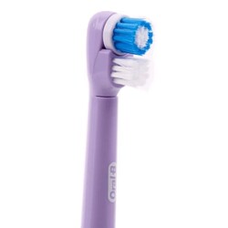 Oral-B Çocuklar İçin Pilli Diş Fırçası Frozen - 2