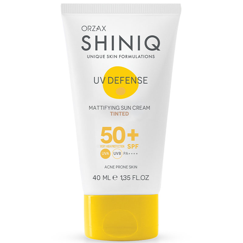 Shiniq UV Defense Matlaştırıcı Renkli Güneş Koruyucu SPF50 + 40 ml